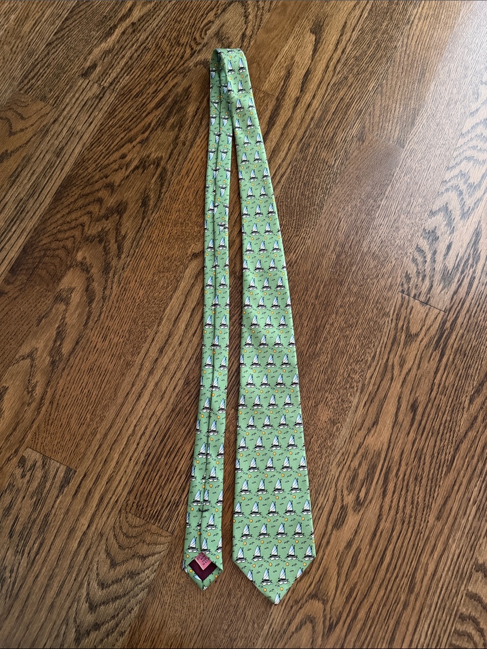Vineyard Vines Light Green Sailboat Pattern Tie